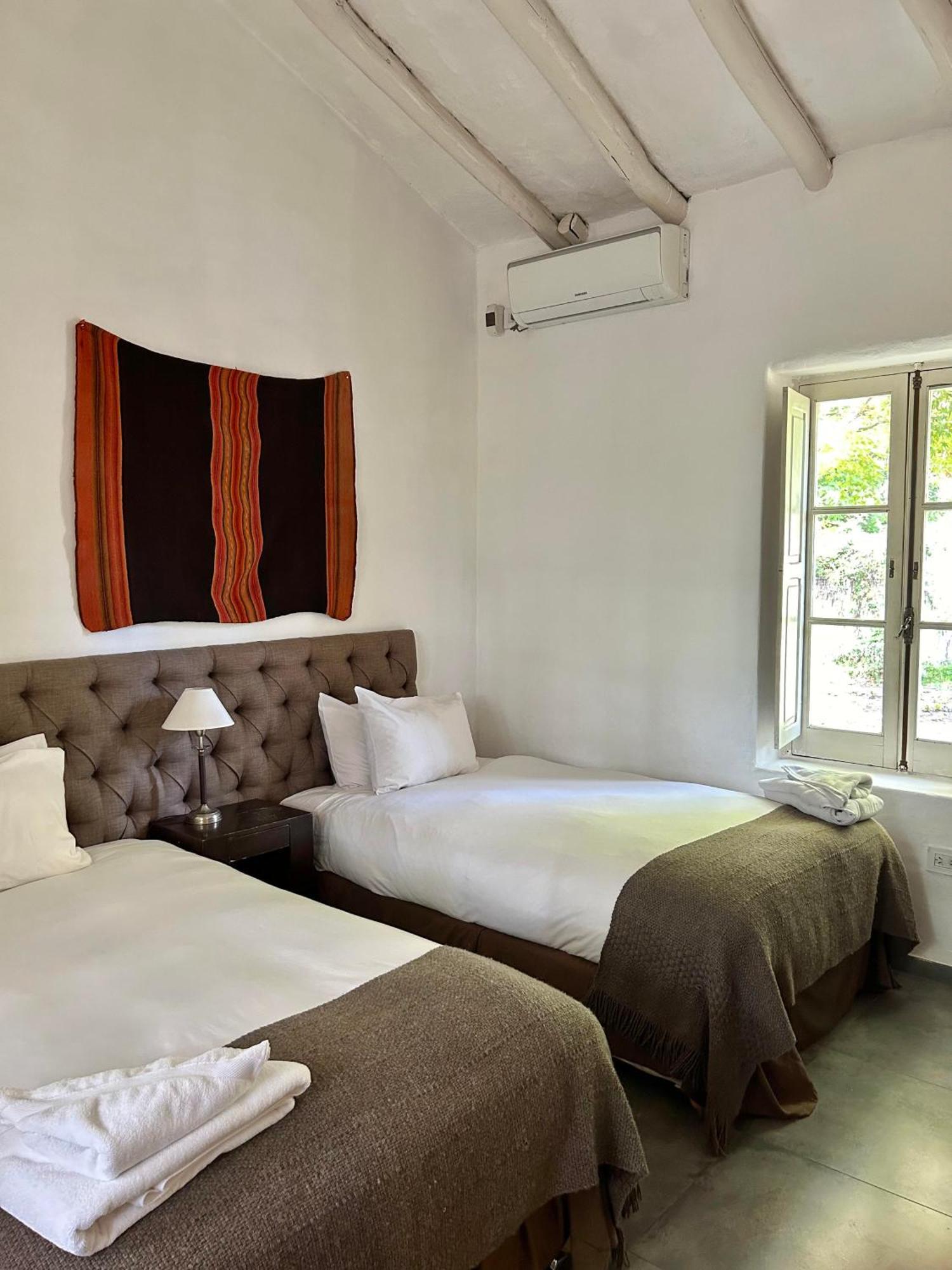 Postales Boutique Winery Hotel - Valle De Uco Colonia Las Rosas ภายนอก รูปภาพ