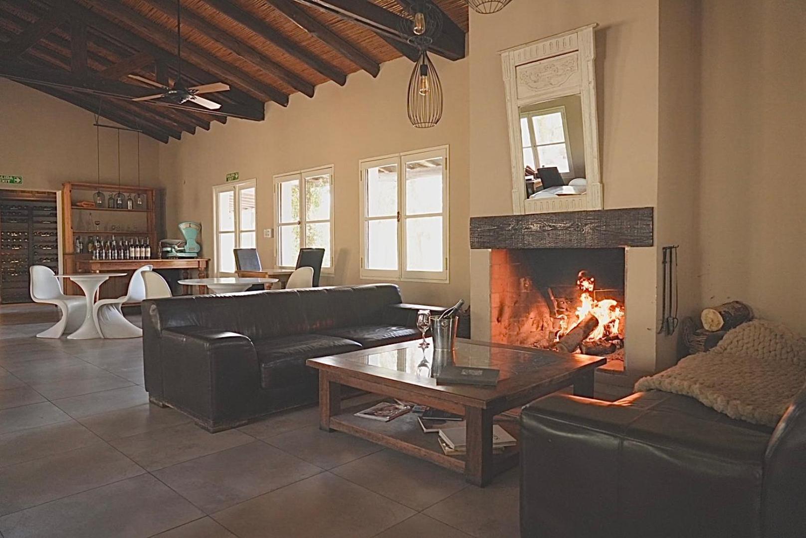 Postales Boutique Winery Hotel - Valle De Uco Colonia Las Rosas ภายนอก รูปภาพ
