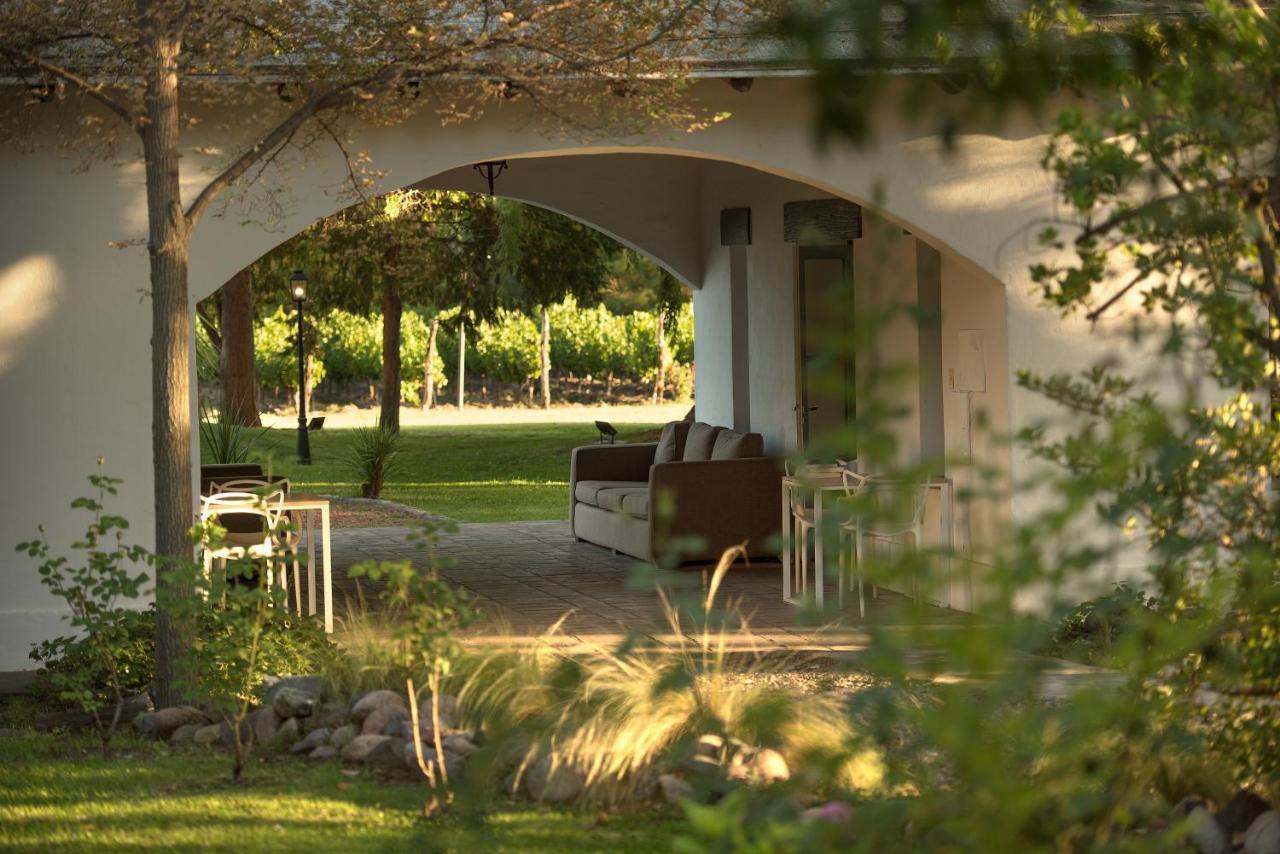 Postales Boutique Winery Hotel - Valle De Uco Colonia Las Rosas ภายนอก รูปภาพ