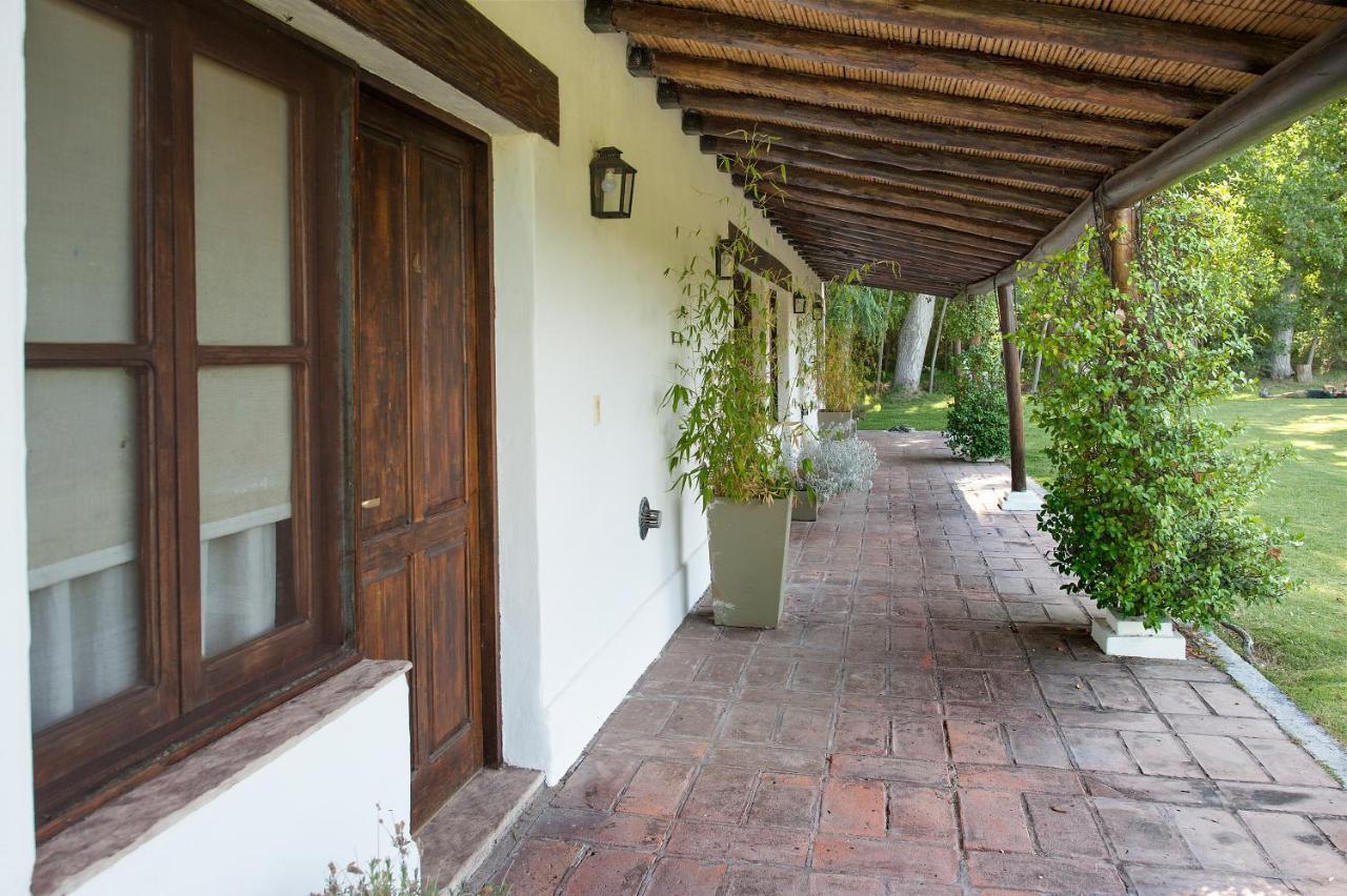 Postales Boutique Winery Hotel - Valle De Uco Colonia Las Rosas ภายนอก รูปภาพ